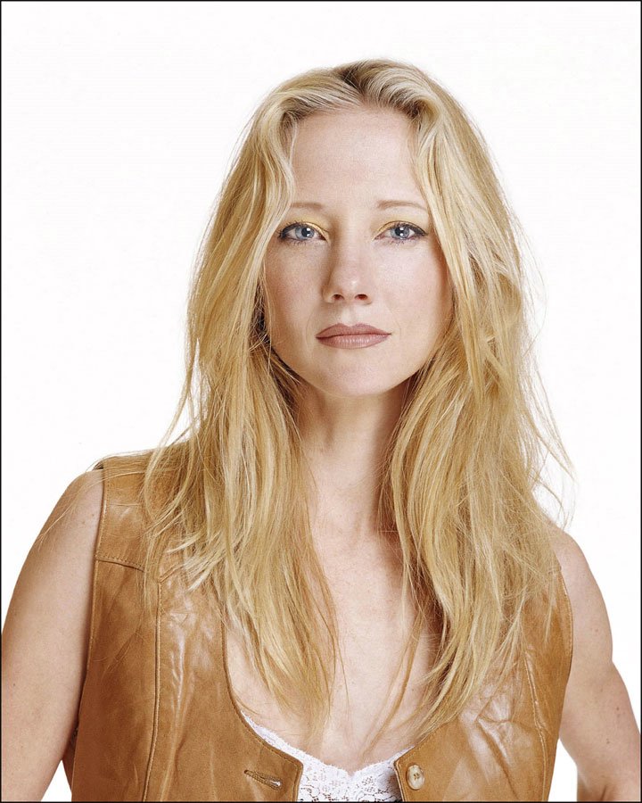 Anne Heche 18