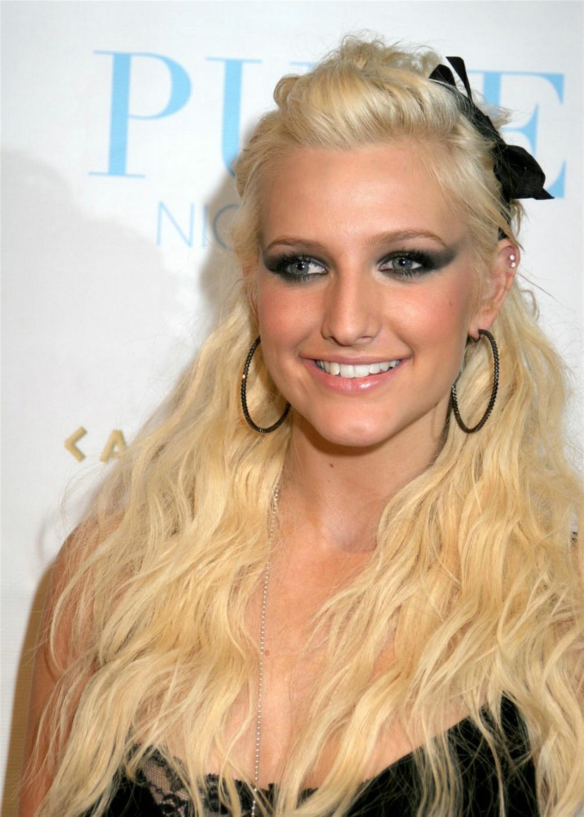 Ashlee Simpson 10