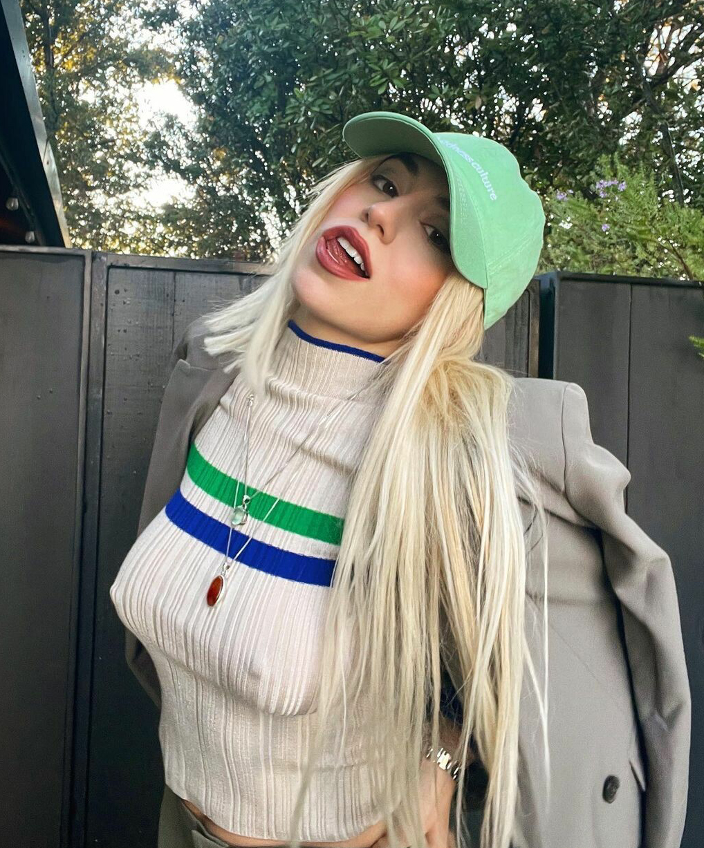 Ava Max 14