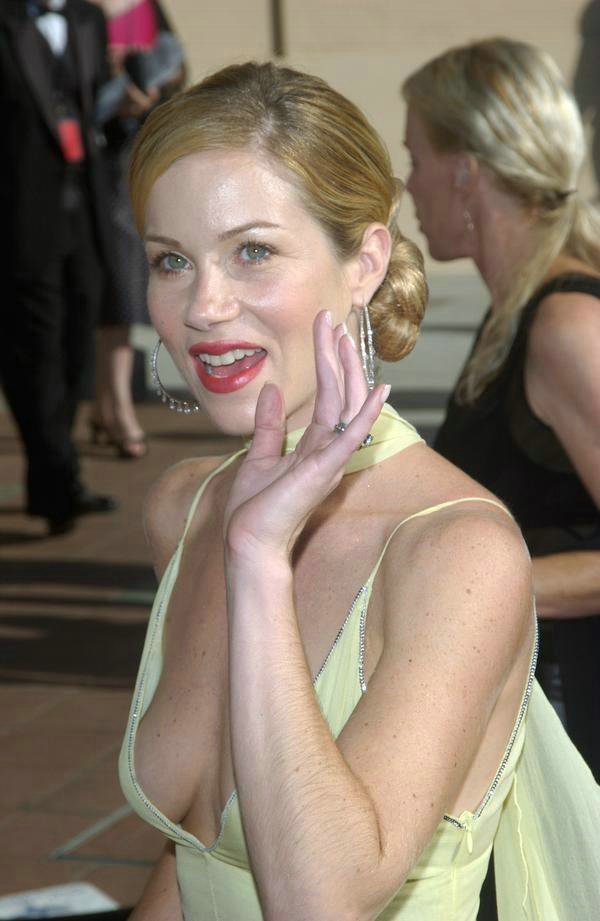 Christina Applegate 06