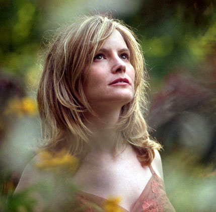 Jennifer Jason Leigh 18