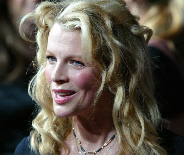 Kim Basinger 07