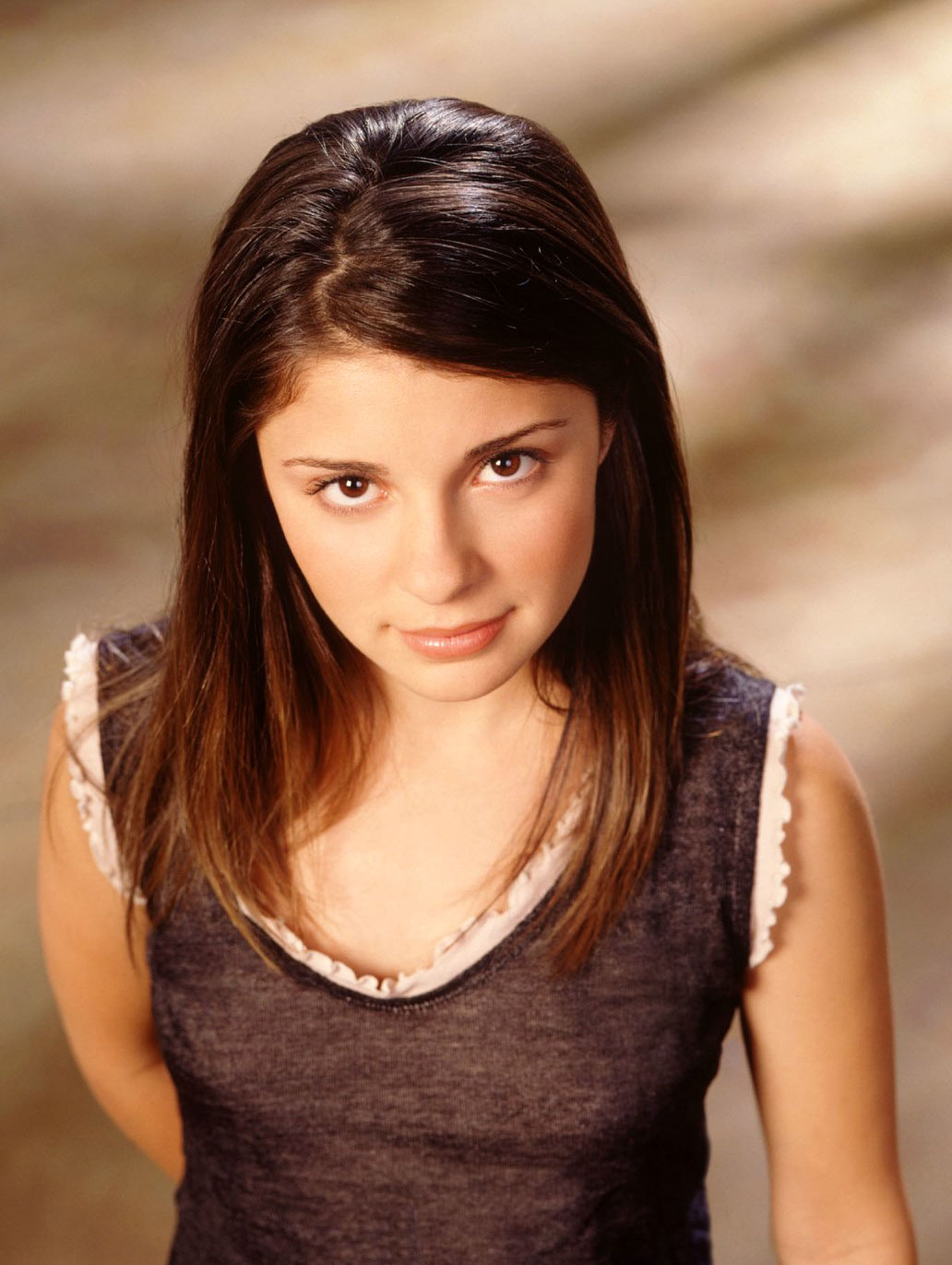 Shiri Appleby 03