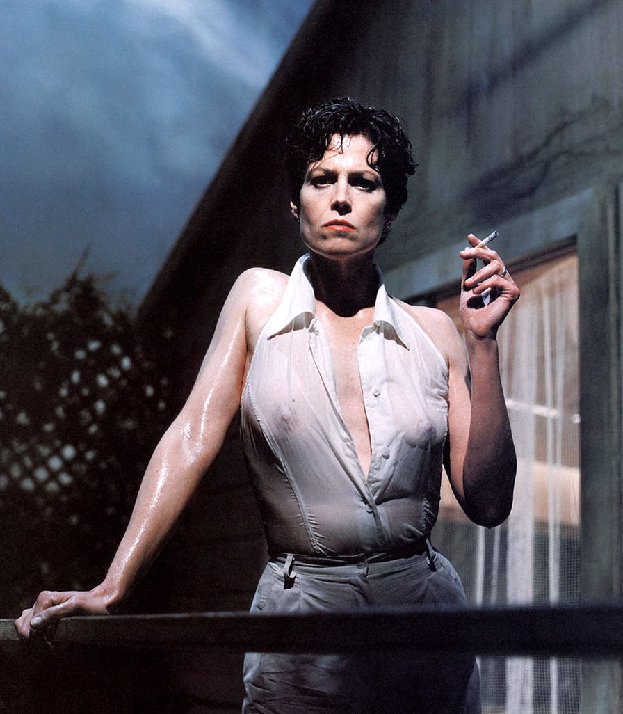 Sigourney Weaver 04